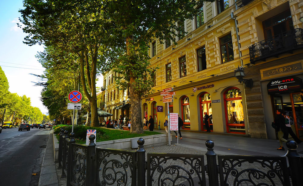 Evrika Apartments On Rustaveli Avenue Tbilisi Eksteriør bilde